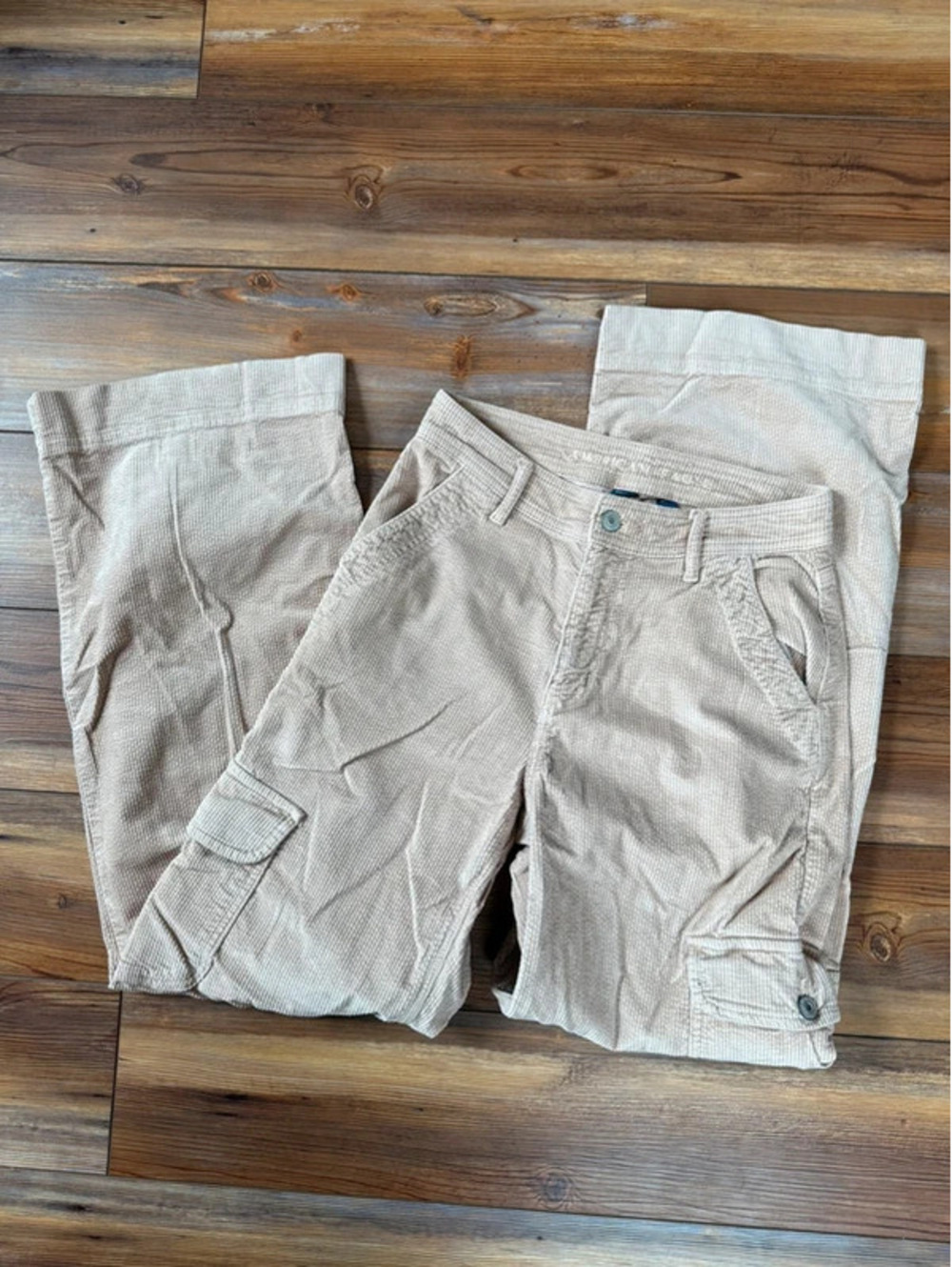 American Eagle corduroy super high rise baggy wide leg cargos size 2 regular
